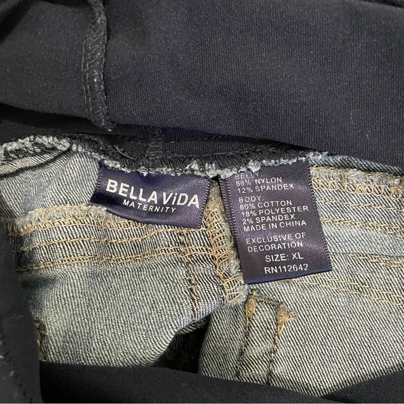 Bella Vida Maternity Embroidered Pockets and Rhinestones Capri Jeans Size XL - Picture 5 of 10